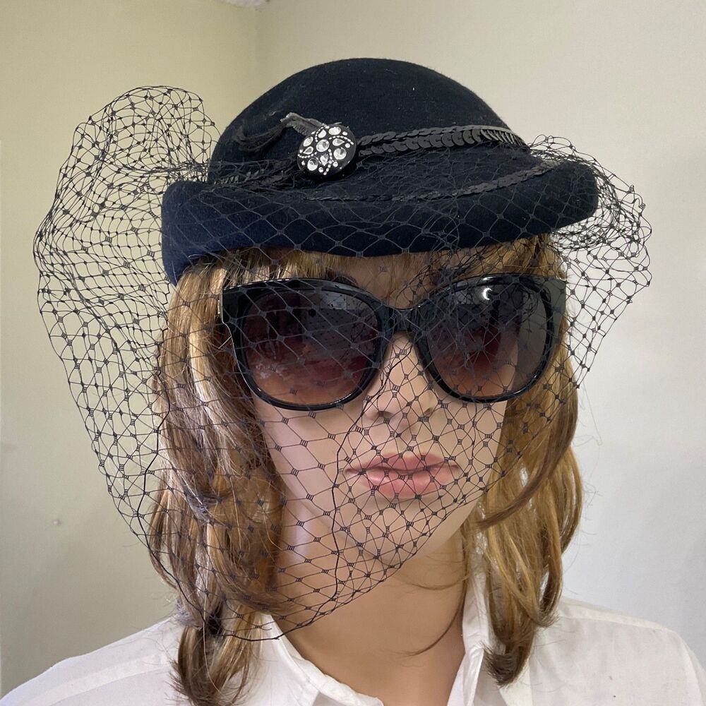 VTG  Black Wool Felt Hat Rhinestones Feather and Face Netting USA MADE *